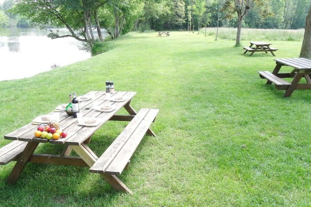 Studio Au Pied Du Chateau De Castelnaud Екстер'єр фото